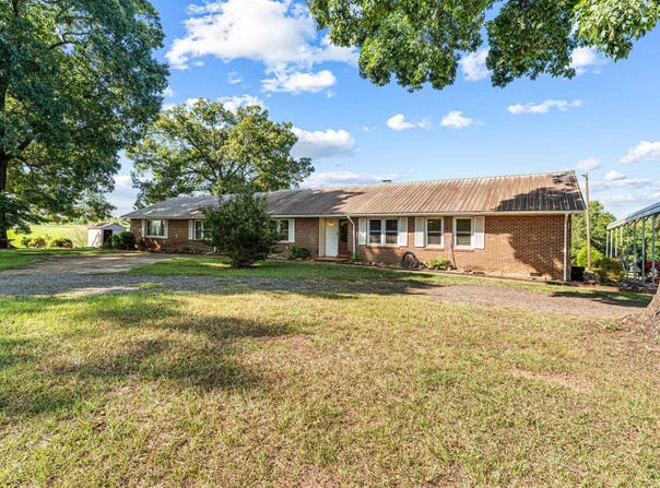 211 Allen Road, Musella, GA 31066-3533