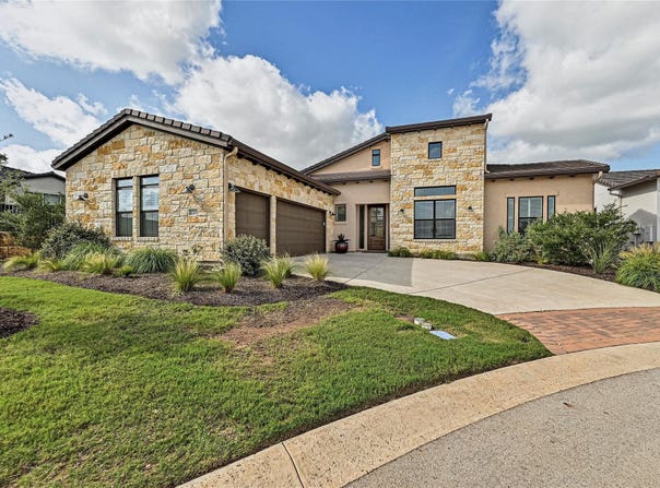 120 Delfino PL, Horseshoe Bay, TX 78657