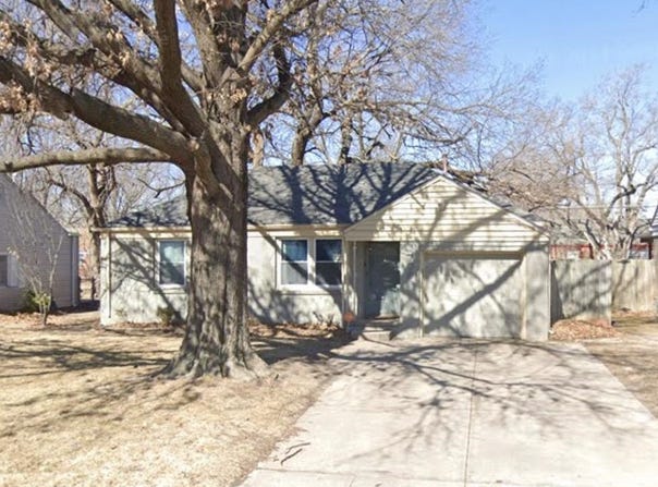709 S Drury Ln, Wichita, KS 67207