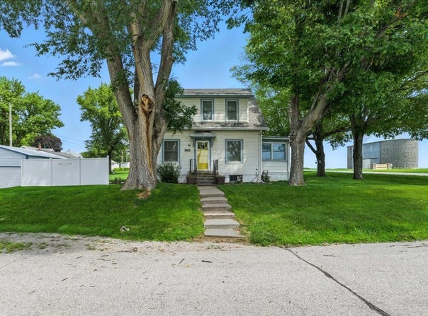 1011 Lowell Ave, Emerson, IA 51534