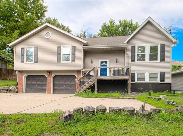 636 Sheidley Avenue, Bonner Springs, KS 66012
