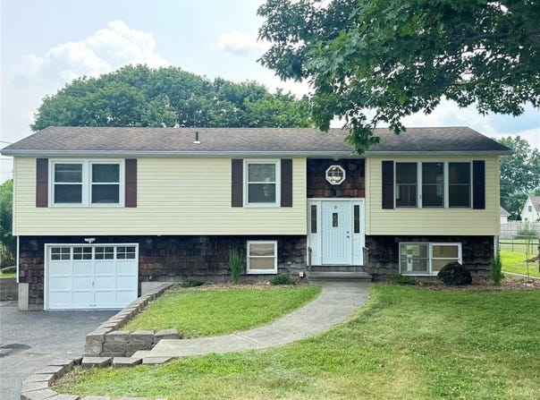 9 Willow Way, CONKLIN, NY 13748