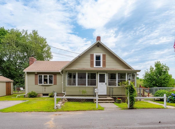 19 Haig Street, Rochester, NH 03867