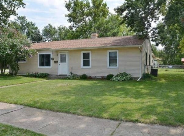 43 Arlington Dr, Romeoville, IL 60446