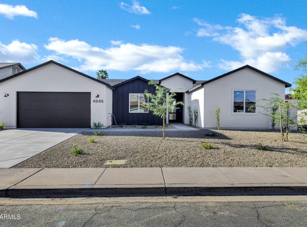 4846 E DOWNING Circle, Mesa, AZ 85205