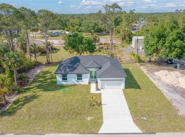 1202 E 9th Street, Lehigh Acres, FL 33972