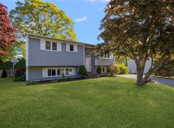 80 Old Pine Road, Narragansett, RI 02882