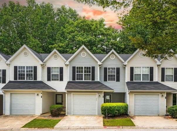 6947 GALLANT Circle SE, Mableton, GA 30126