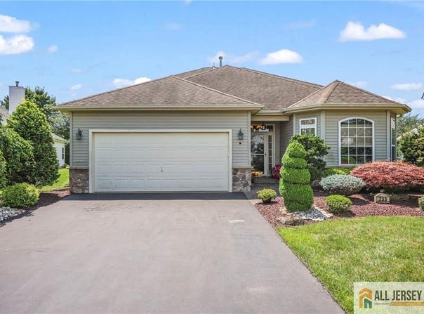 235 Valencia Drive, Monroe, NJ 08831