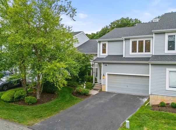 1203 CHAMPLAIN DRIVE, VOORHEES, NJ 08043