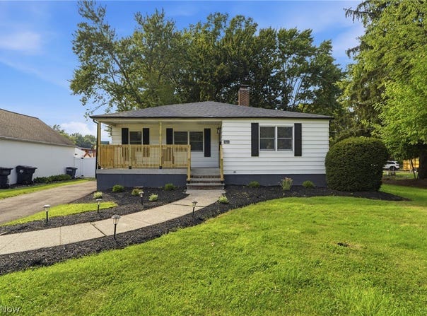 6392 W 130th Street, Brook Park, OH 44142