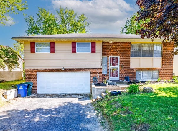 1469 Sandalwood Place, Columbus, OH 43229