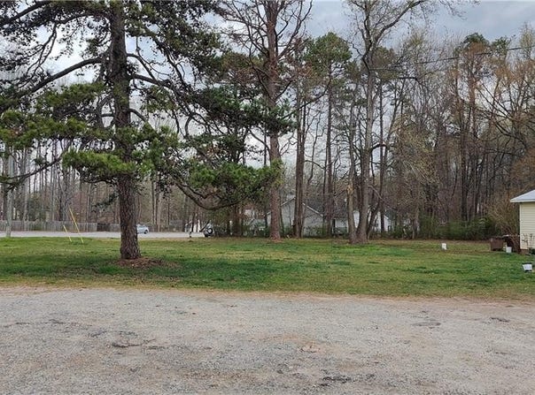 2505 W Vandalia Road, Greensboro, NC 27407