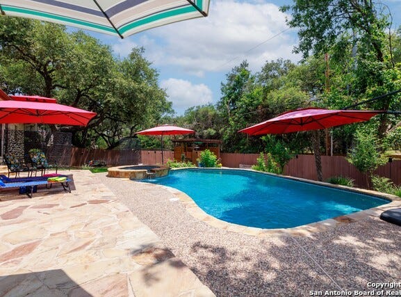 8118 NEW DAWN, San Antonio, TX 78250-2656