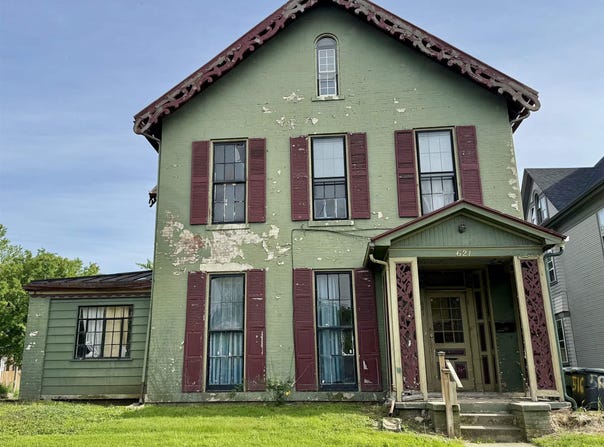 621 E Main Street, Muncie, IN 47305