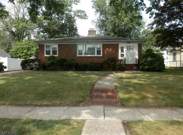 1166 Jefferson Ave, Rahway City, NJ 07065-2722