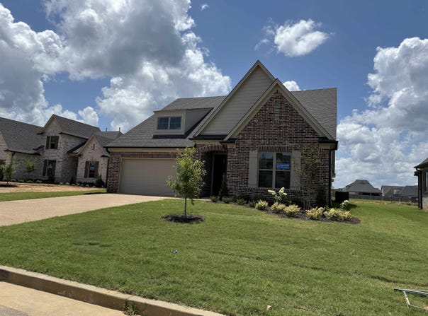 330 CHESNUT RIDGE, Oakland, TN 38060