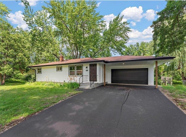 405 Judith Avenue, Roseville, MN 55113