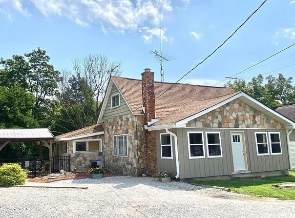 1229 NW Second Street, Linton, IN 47441