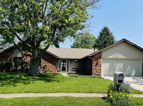 1008 Whispering Trail, Greenfield, IN 46140