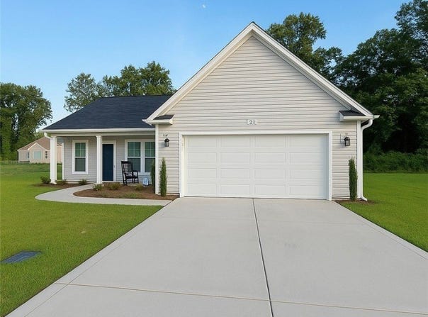 37 FINCH Lane, Parkton, NC 28371