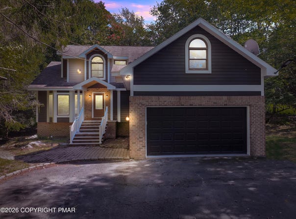 9 Woods End, Lake Harmony, PA 18624