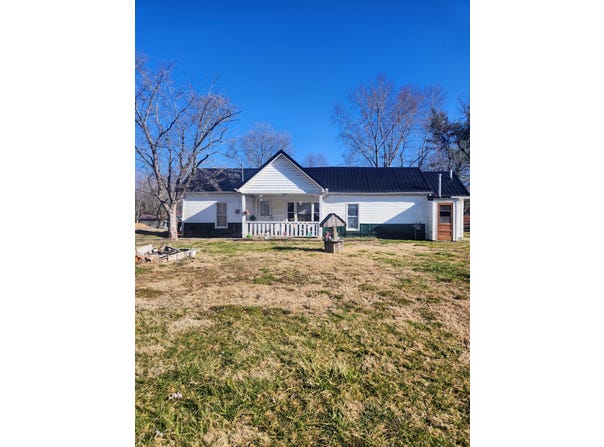 95 Second Avenue, Clay City, KY 40312
