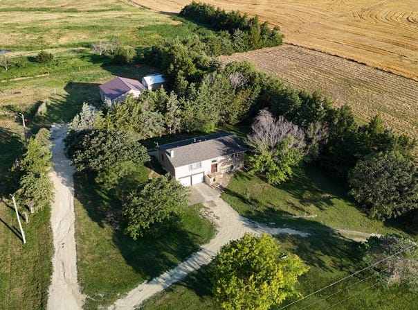 575 150 Rd, Tipton, KS 67430
