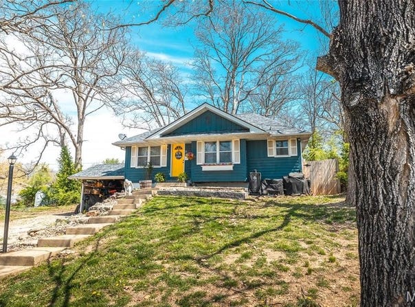 11 Rolla Gardens Drive, Rolla, MO 65401
