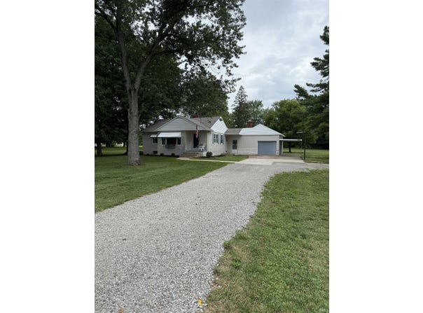1145 S Wayne Street, Waterloo, IN 46793