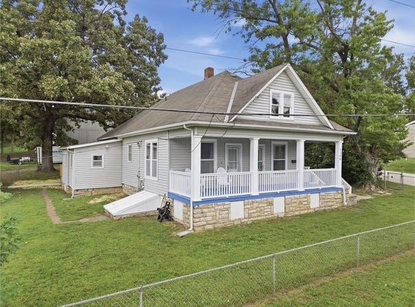 1300 Kearney Road, Excelsior Springs, MO 64024