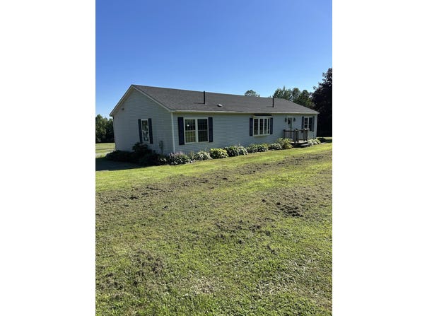 449 Downs Road, Sebec, ME 04481