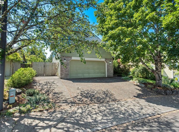 1347 NE PALOMA AVE, Gresham, OR 97030