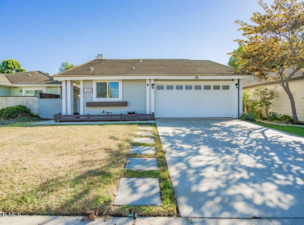12976 E Mesa Verde Drive, Moorpark, CA 93021