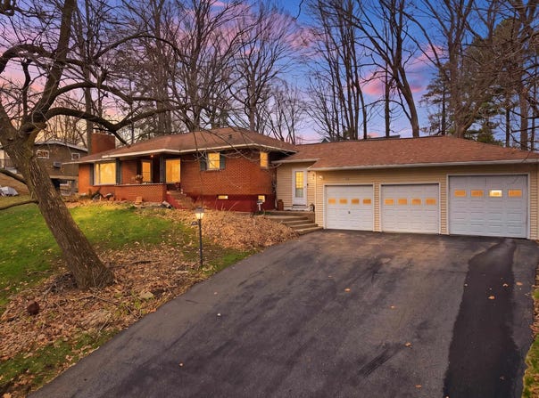 902 PARCHER STREET, Wausau, WI 54403