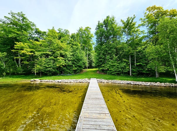 Needle Pointe Rd, Germfask, MI 49836