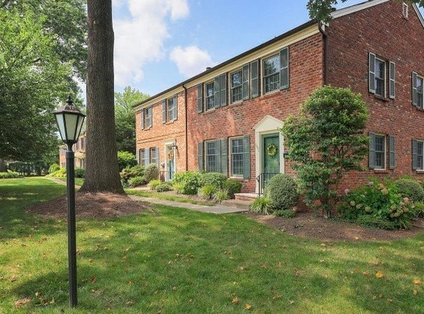 300a Clark St, Westfield Town, NJ 07090-4010
