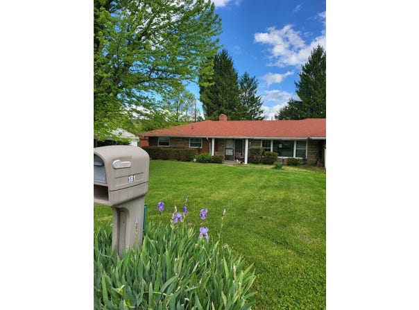 181 Hillcrest Drive, Wellsburg, WV 26070