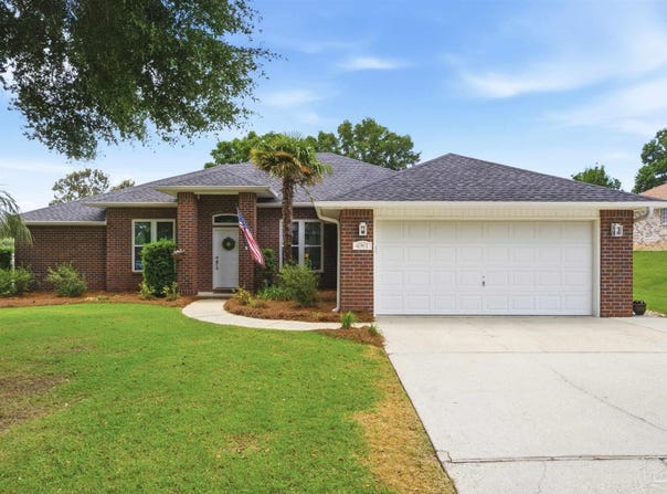 4961 Cedar Creek Ct, Pace, FL 32571