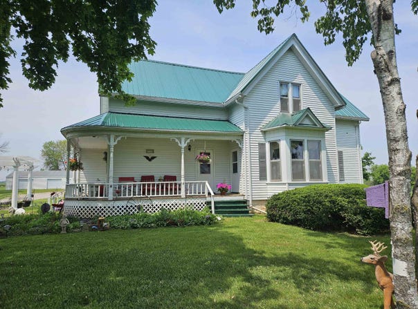 7310 OLD 57 Road, GREENLEAF, WI 54126