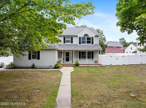 217 Lazy Oak Lane, Stafford, NJ 08050