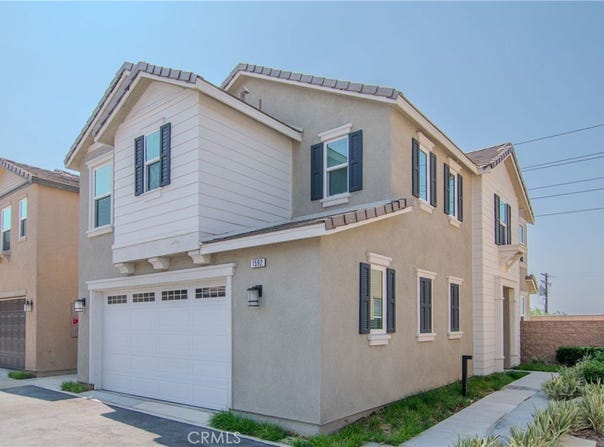1592 Redwoods Drive, Upland, CA 91784