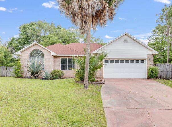 2803 MacGregor Lane, Crestview, FL 32539