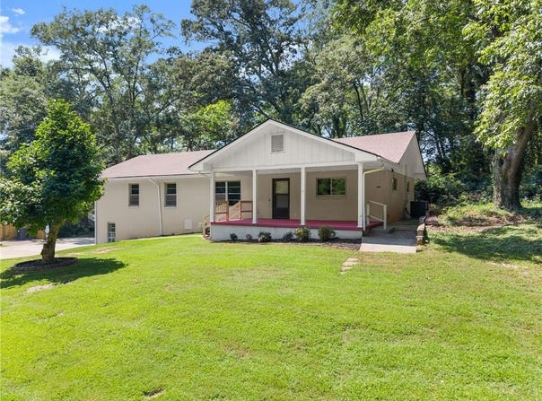 1112 Riverside Terrace, Gainesville, GA 30501