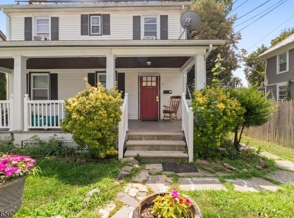 79 W Stewart St, Washington Boro, NJ 07882-1316