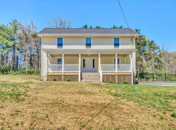 319 Trinity RD, Troutville, VA 24175
