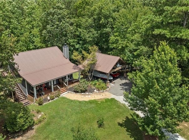 1828 Roosterville Road, Roopville, GA 30170