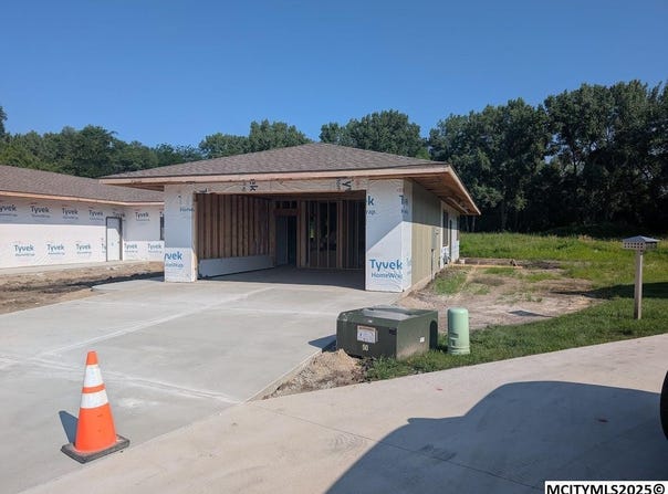 534 River Bend Court, MASON CITY, IA 50401