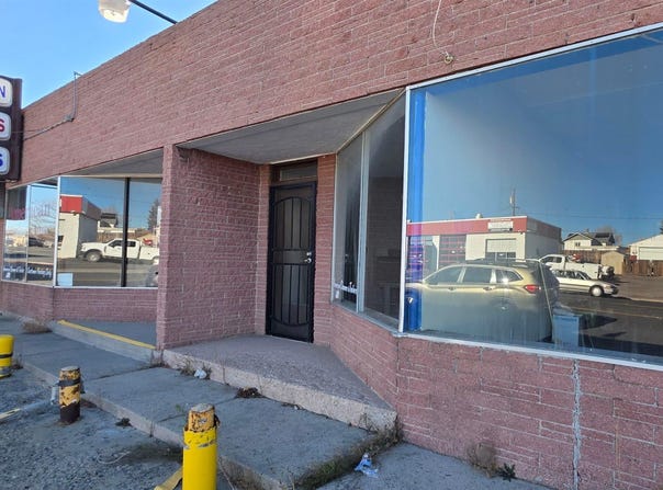 2107 E LINCOLNWAY, Cheyenne, WY 82001