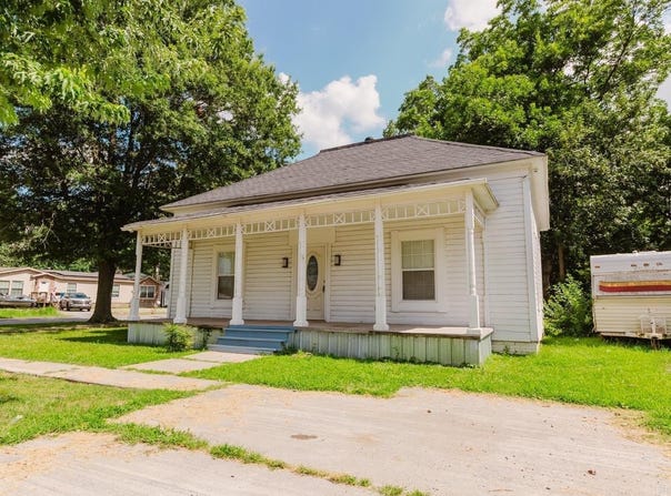 628 E 2nd Street, Stuttgart, AR 72160